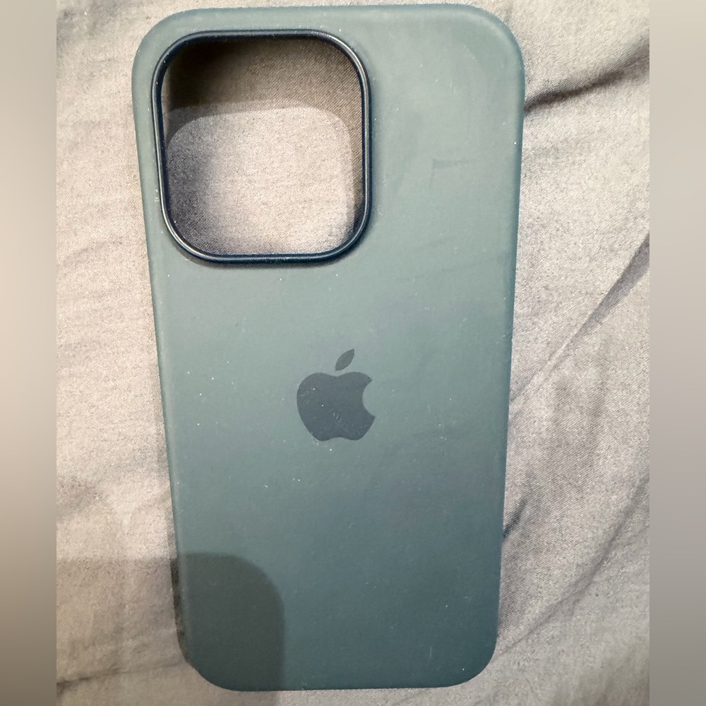 Apple iPhone 15 Pro Navy Blue silicone case
